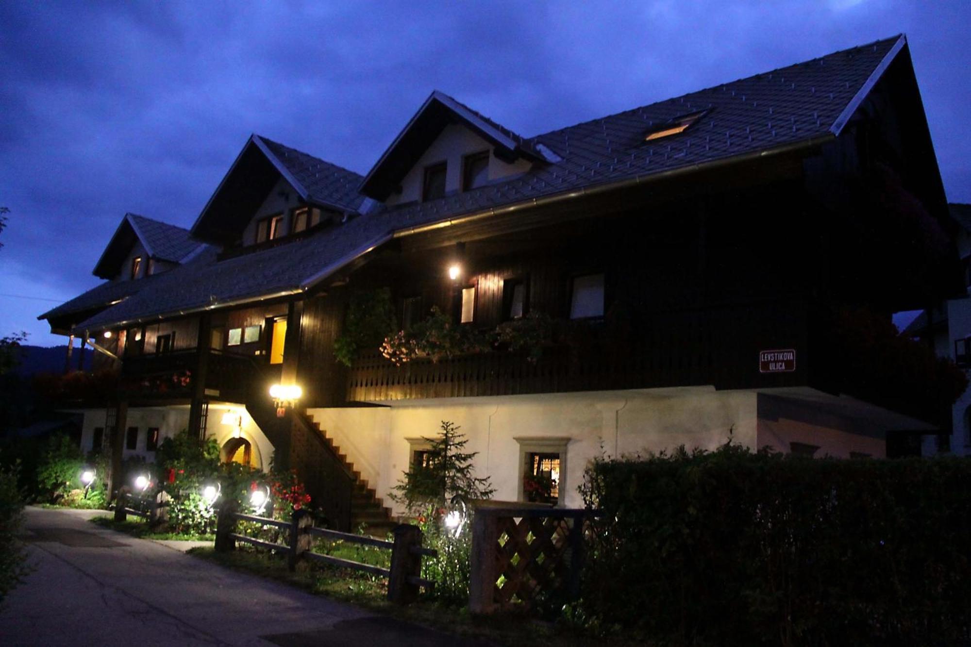 House Klasika - Adults Only Bled Ngoại thất bức ảnh